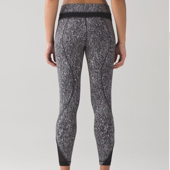 Lululemon Inspire Tight II LeggingsPower Luxtreme Suited Jacquard Black White - Picture 4 of 14